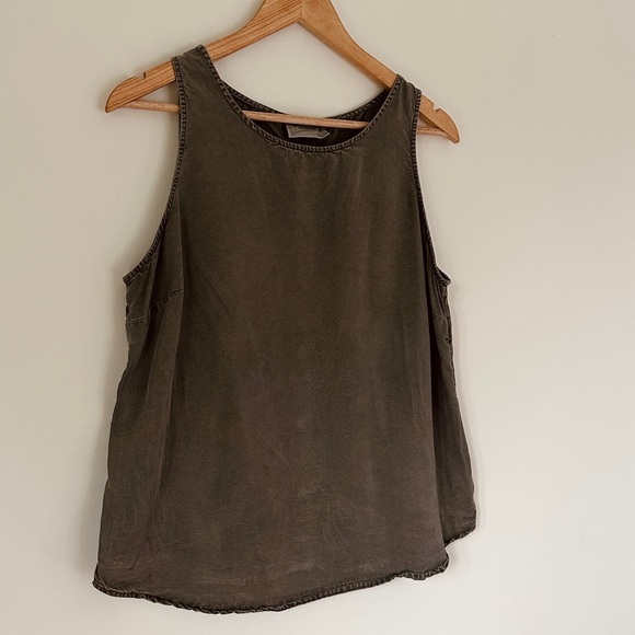 Universal thread tank top - dark khaki  green - L - Picture 2 of 7
